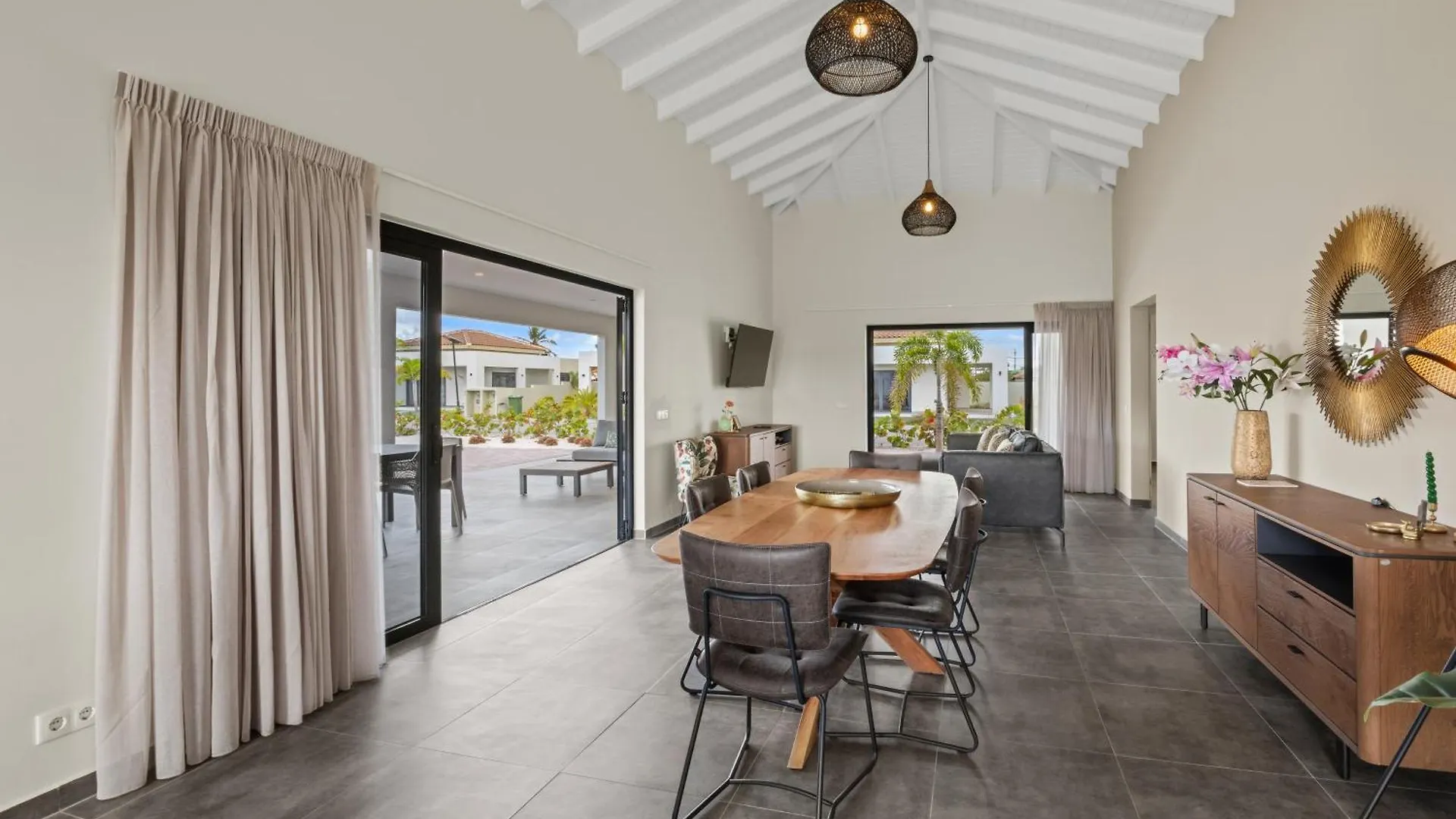 Apartamento Villa Amber Met Privezwembad, Mambo Beach Willemstad