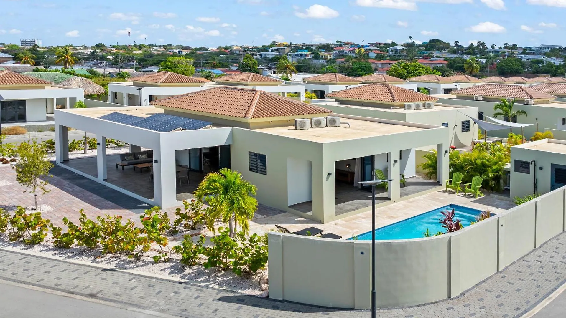 Villa Amber Met Privezwembad, Mambo Beach Willemstad Apartment