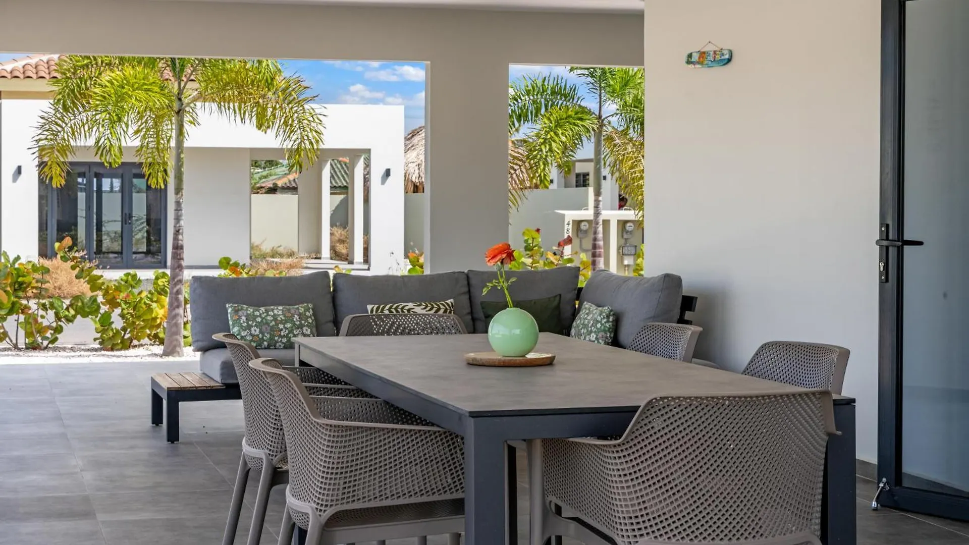 Apartment Villa Amber Met Privezwembad, Mambo Beach Willemstad Curaçao