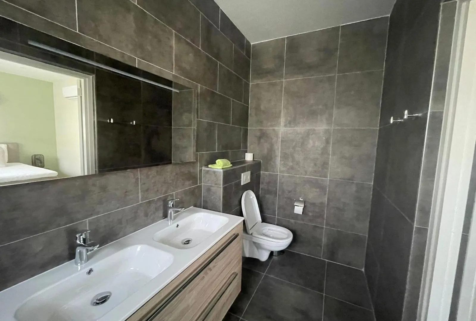 Apartment Villa Amber Met Privezwembad, Mambo Beach Curacao